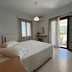 Elia Ii Apartment *