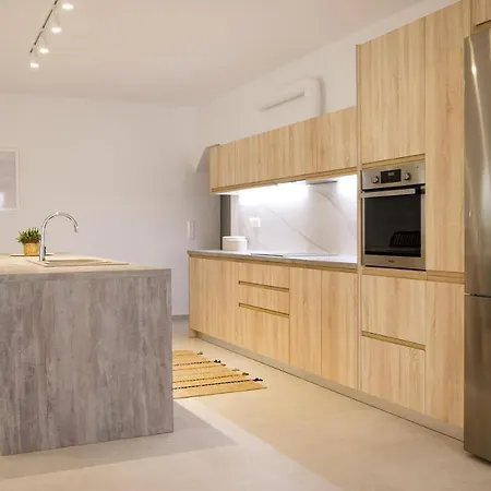 Elia Ii Apartamento *