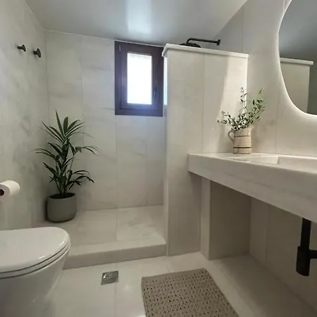 Elia Ii Apartamento Mélanes